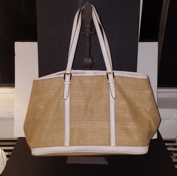 Mk Amagansett XL (Straw) Tote - Picture 1 of 12